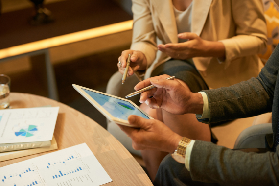 Investment Banking Case Study with Real-World Examples