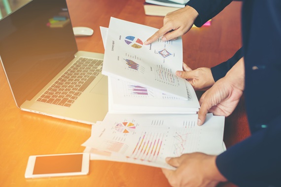 Portfolio Risk Management: Key Formulas and Risk Types